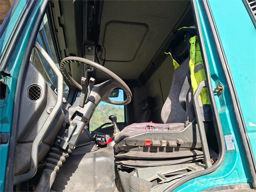 Iveco EUROTRAKKER CURSOR 380 6X6 + PALIFANGER PK 18 080B Platte bakwagens