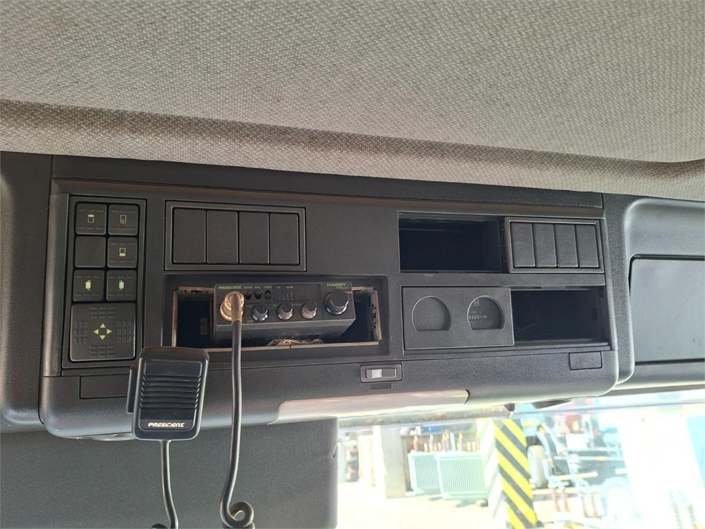 Iveco EUROTRAKKER CURSOR 380 6X6 + PALIFANGER PK 18 080B Platte bakwagens