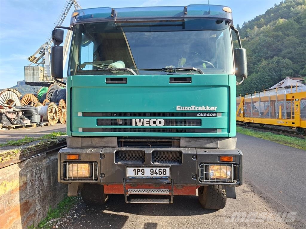 Iveco EUROTRAKKER CURSOR 380 6X6 + PALIFANGER PK 18 080B Platte bakwagens
