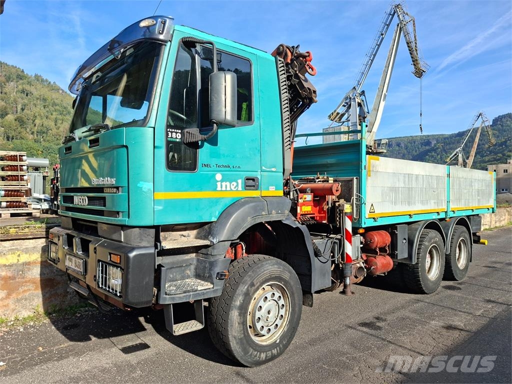 Iveco EUROTRAKKER CURSOR 380 6X6 + PALIFANGER PK 18 080B Platte bakwagens
