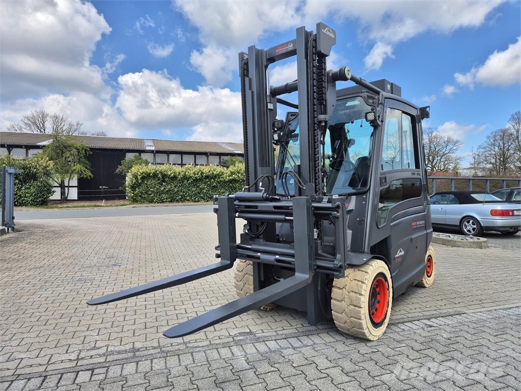 Linde E50HL 电动叉车