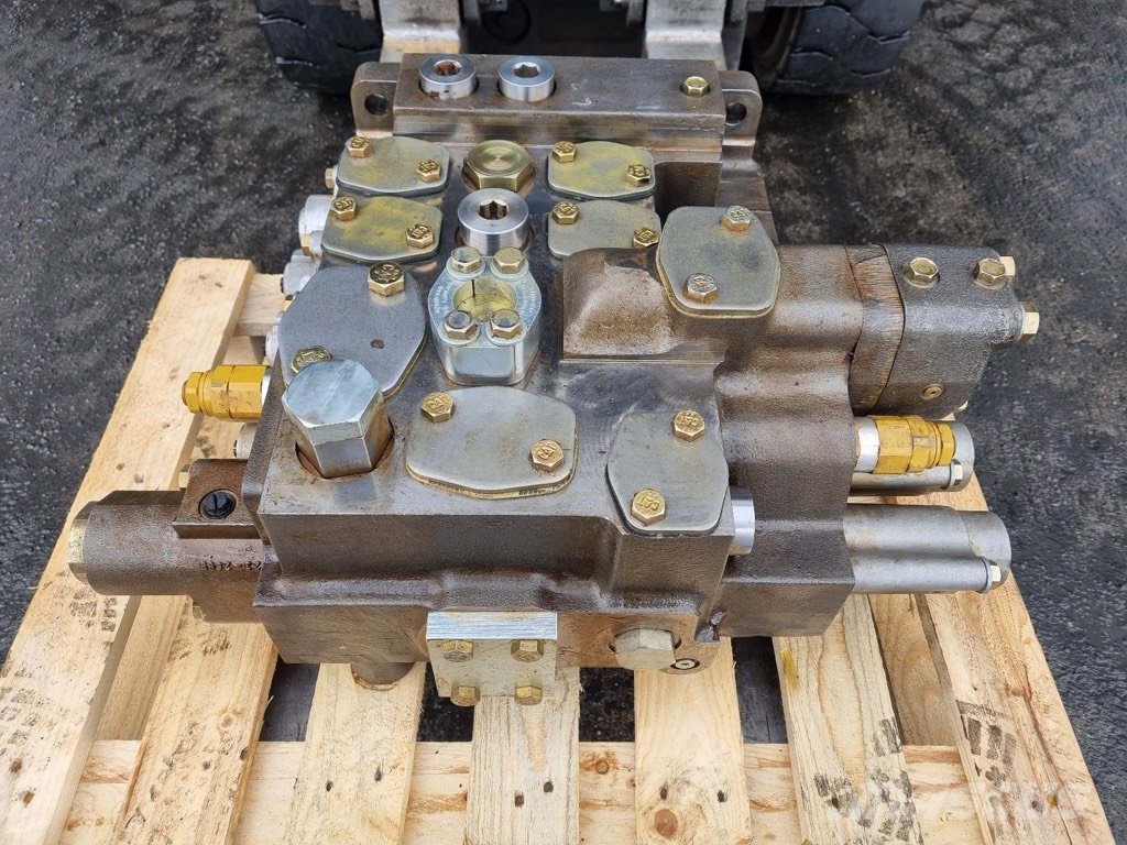 CAT 345 b vale block new 122-7646 Гидравлическая система