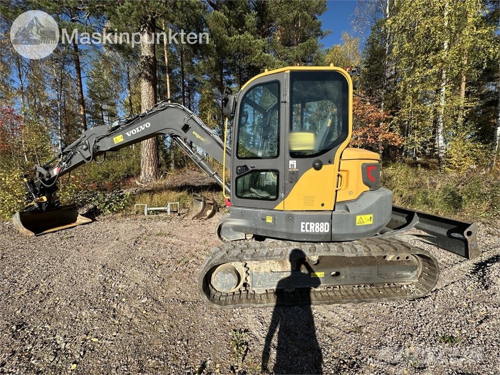 Volvo ECR88D Midi-gravemaskiner 7t - 12t