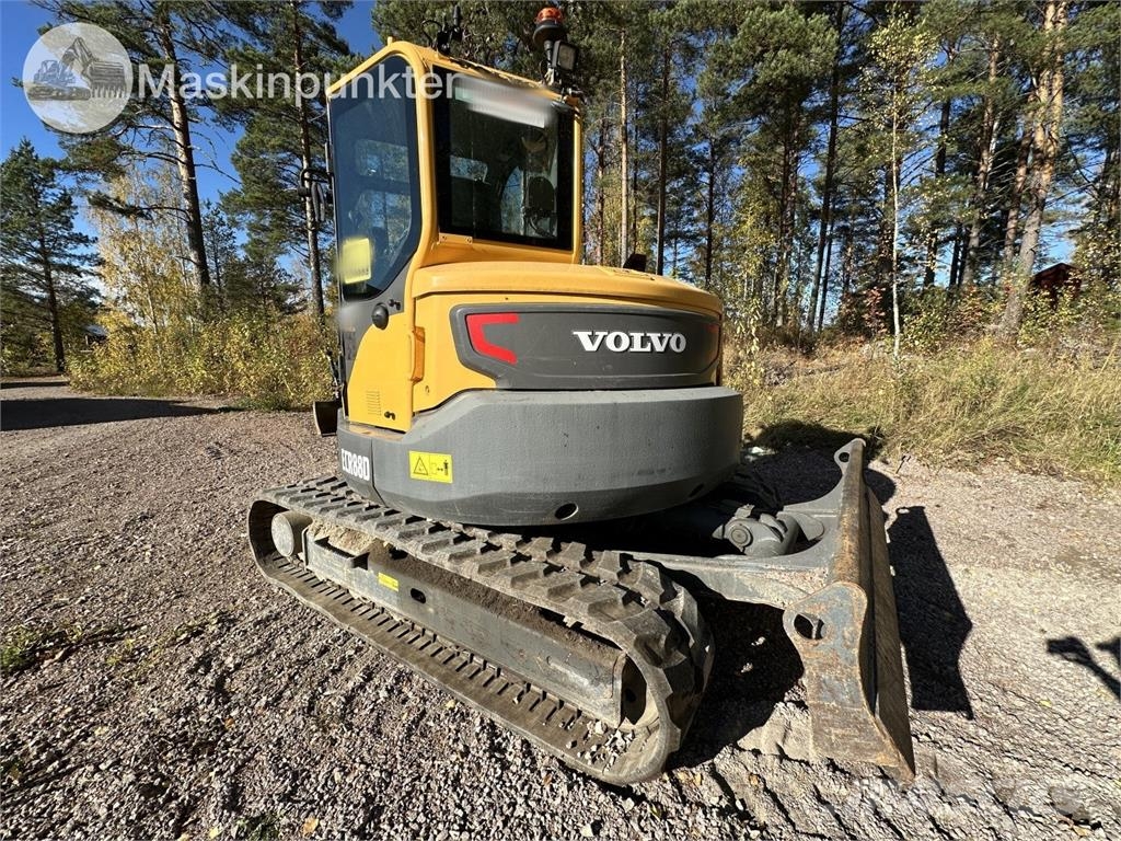 Volvo ECR88D Midi-gravemaskiner 7t - 12t