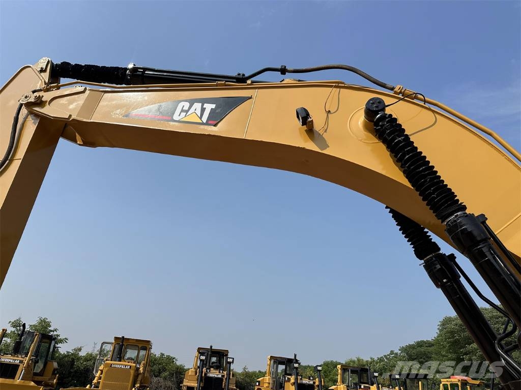 CAT 330B 履带挖掘机