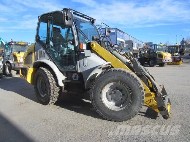 Kramer 480 لوادر بعجل
