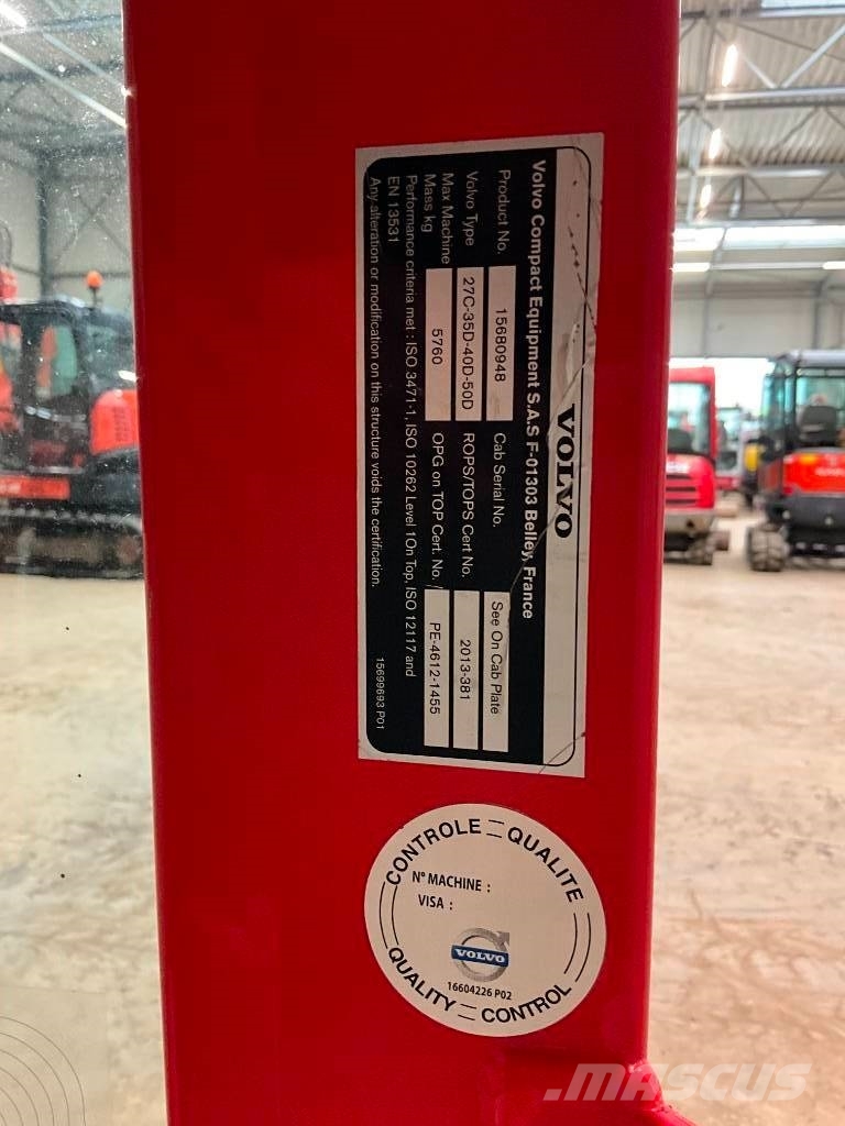 Volvo EC 27 C / ECR 35 D / ECR 50 D Ohjaamo ja sisusta