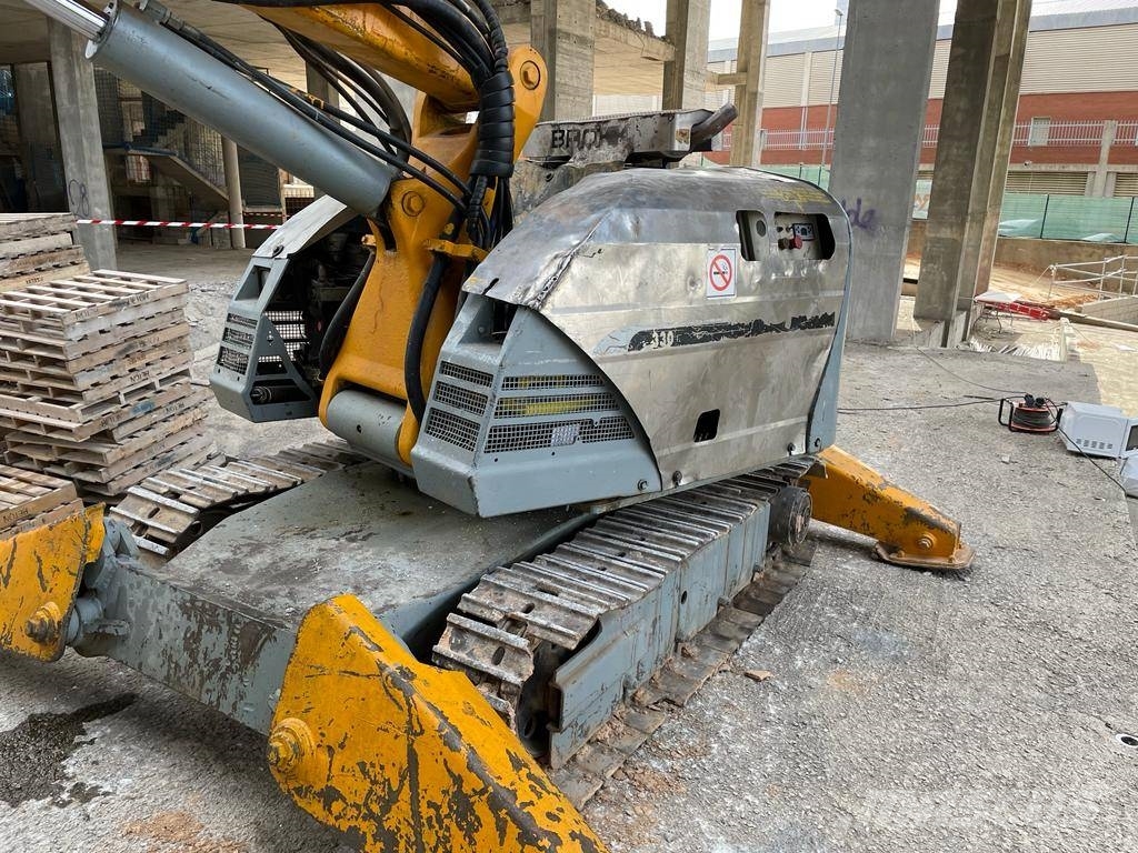 Brokk 330 Diesel Bageri za rušenje