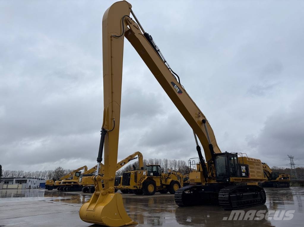 CAT 390F Long reach حفارات طويلة الذراع