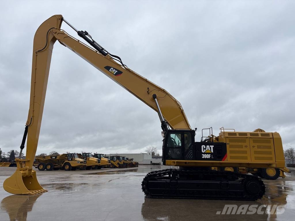 CAT 390F Long reach حفارات طويلة الذراع