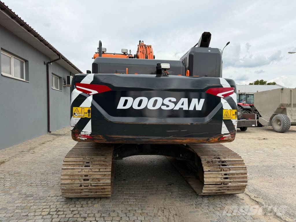 Doosan DX 225 Верижен екскаватор