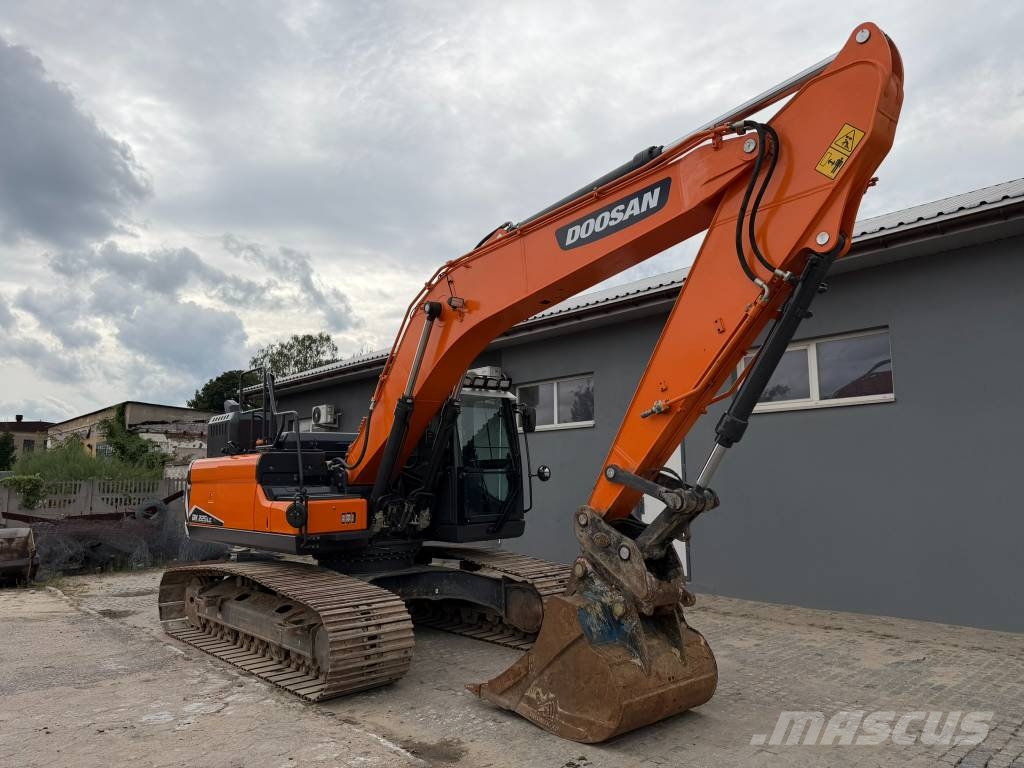Doosan DX 225 Верижен екскаватор