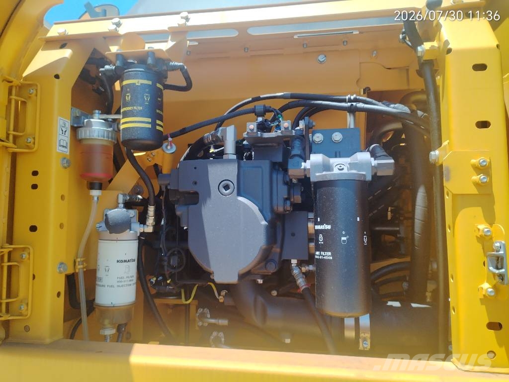 Komatsu PC 210 Гусеничні екскаватори