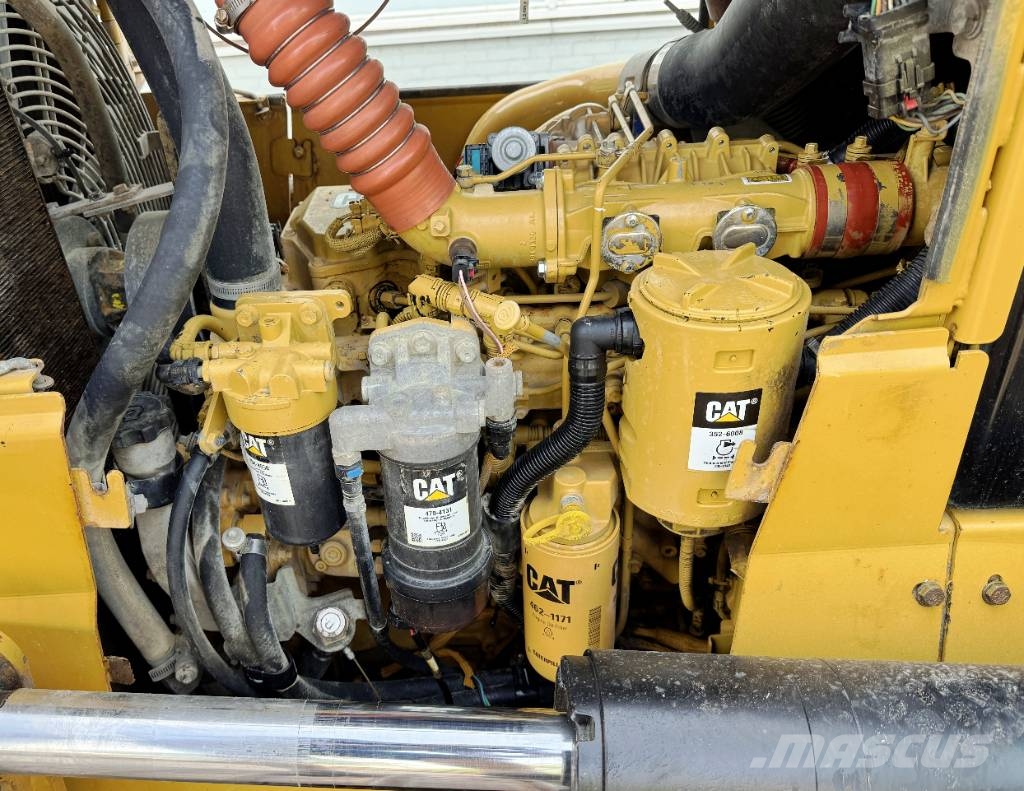CAT D 6 N LGP 2014 Buldožeri guseničari