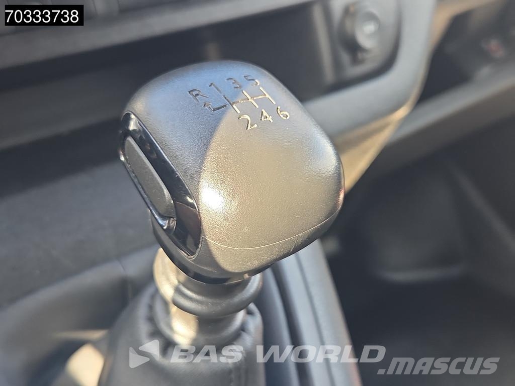 Opel Vivaro 145pk L3H1 Klima Tempomat Kamera Parkensens شاحنة مقفلة
