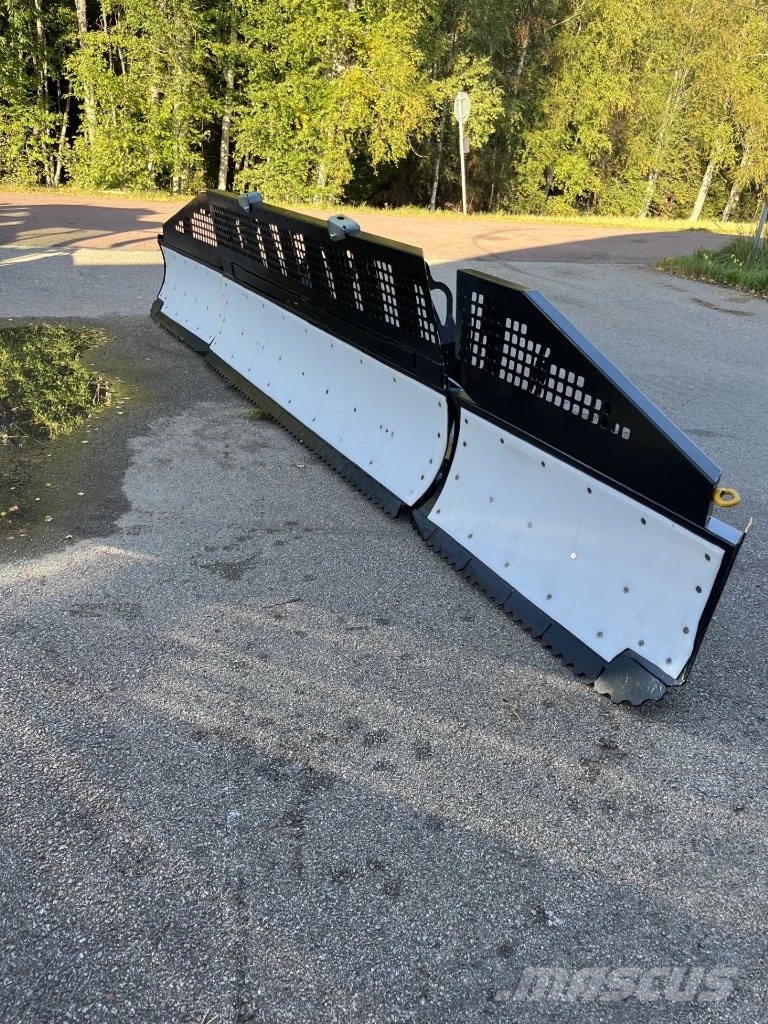 PistenBully 600 Polar (828) Pistmaskin / Pistmaskiner Muu kommunaaltehnika