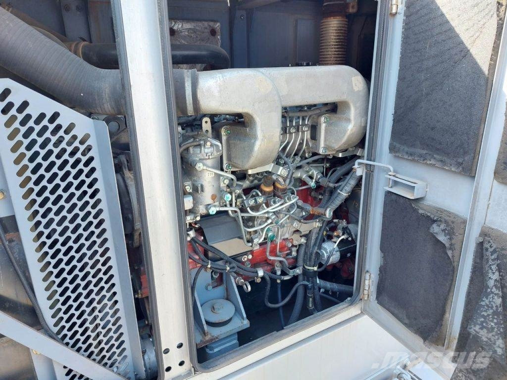 Kobelco MANITOWOC 12000.E Kāpurķēžu ceļamkrāni