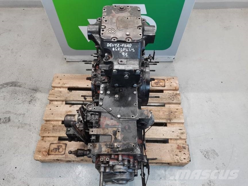 Deutz-Fahr Agroplus attack Menjalnik