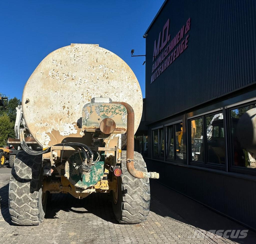 Volvo A 25 C Knik dumptrucks
