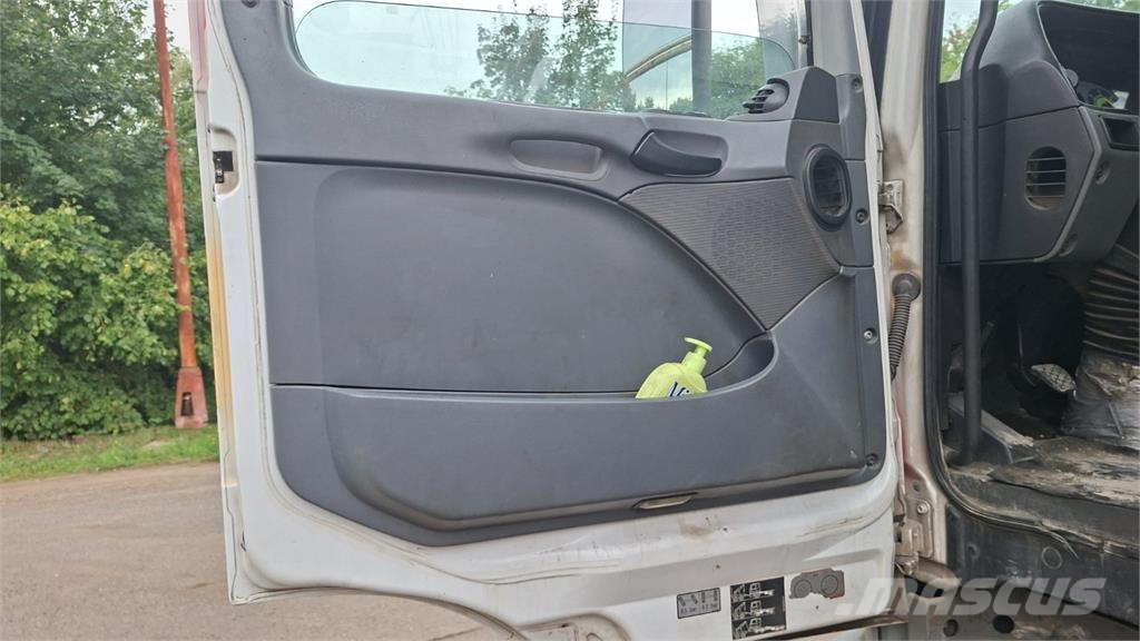 Mercedes-Benz ACTROS 4144 B 8X4 + PUTZMEISTER M46 Nákladní vozidlo bez nástavby