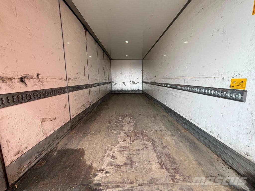 Volvo FL 280 4x2 BOX L=7571 mm Camiones con caja de remolque