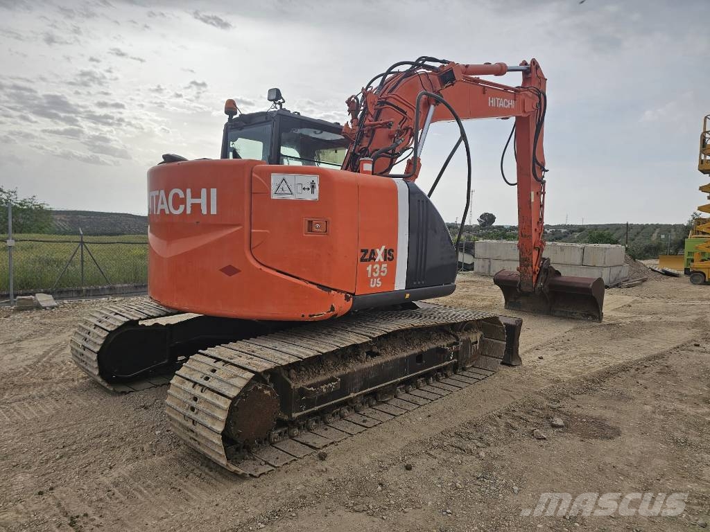Hitachi ZX 135 US-3 Lánctalpas kotrók