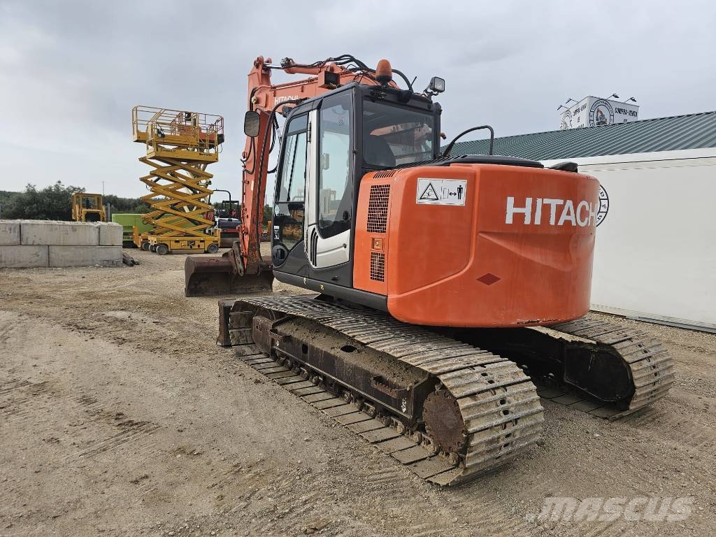 Hitachi ZX 135 US-3 Lánctalpas kotrók