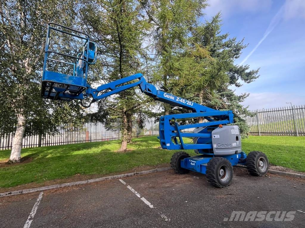 Genie Z 45/25 Bomlifte med knækarm