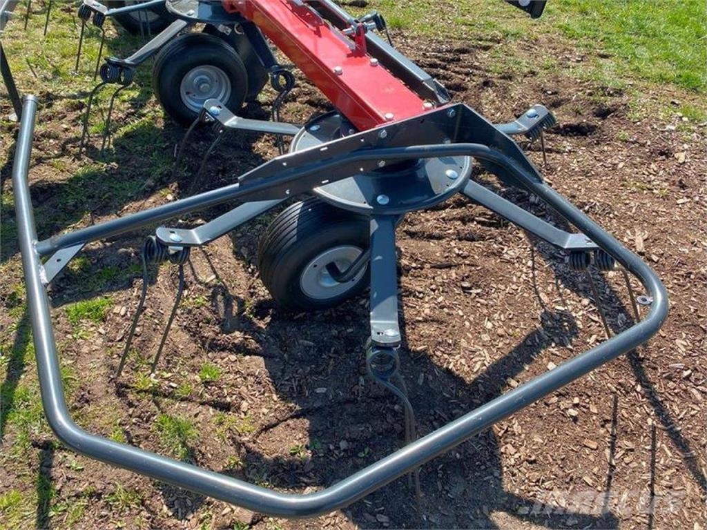 Vicon FANEX 524 耙與翻草機