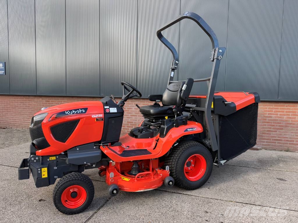 Kubota G231 Самоходные газонокосилки