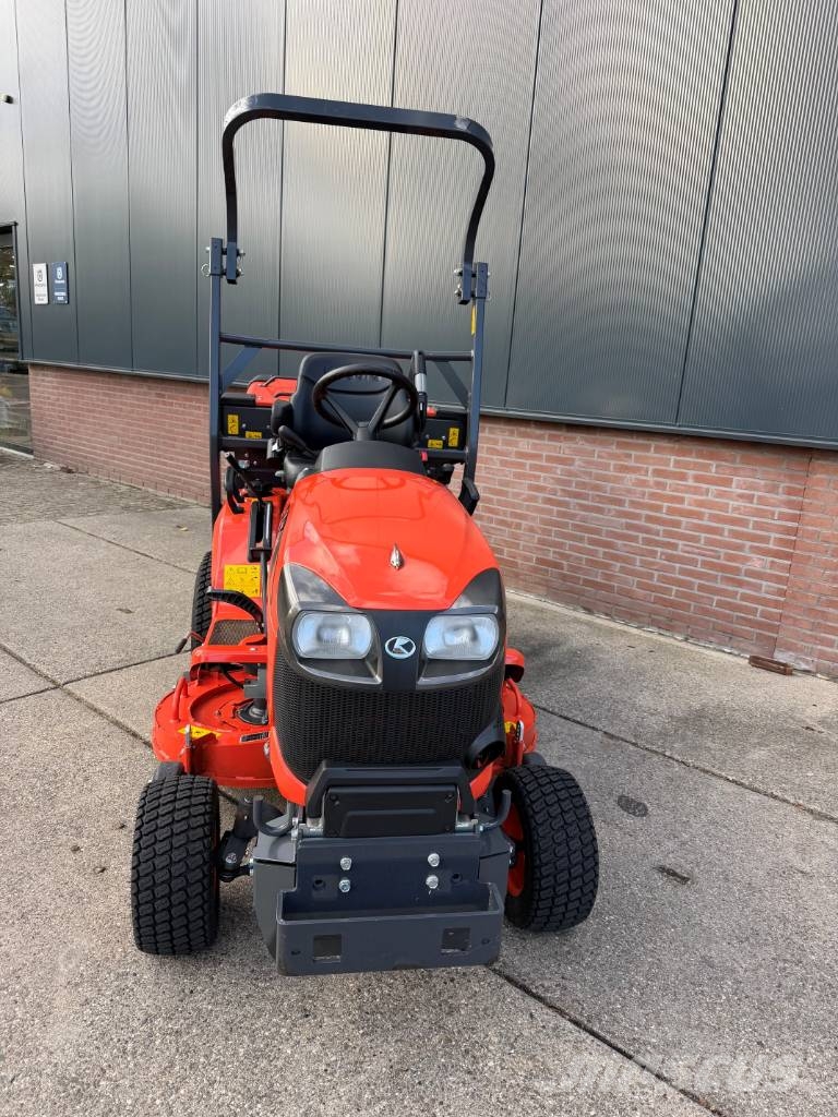 Kubota G231 Самоходные газонокосилки