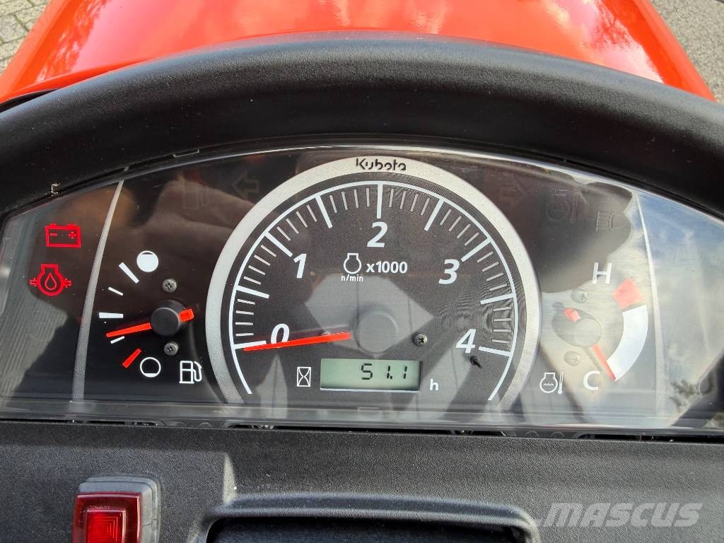 Kubota G231 Самоходные газонокосилки