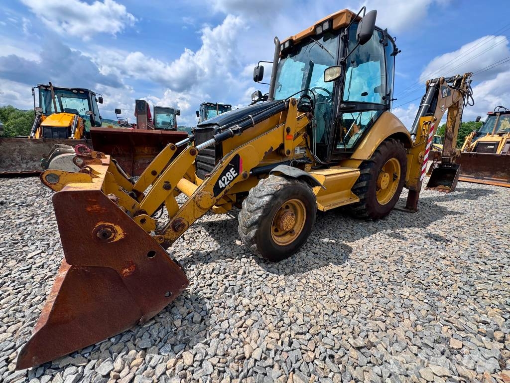 CAT 428 E Kaivurikuormaajat