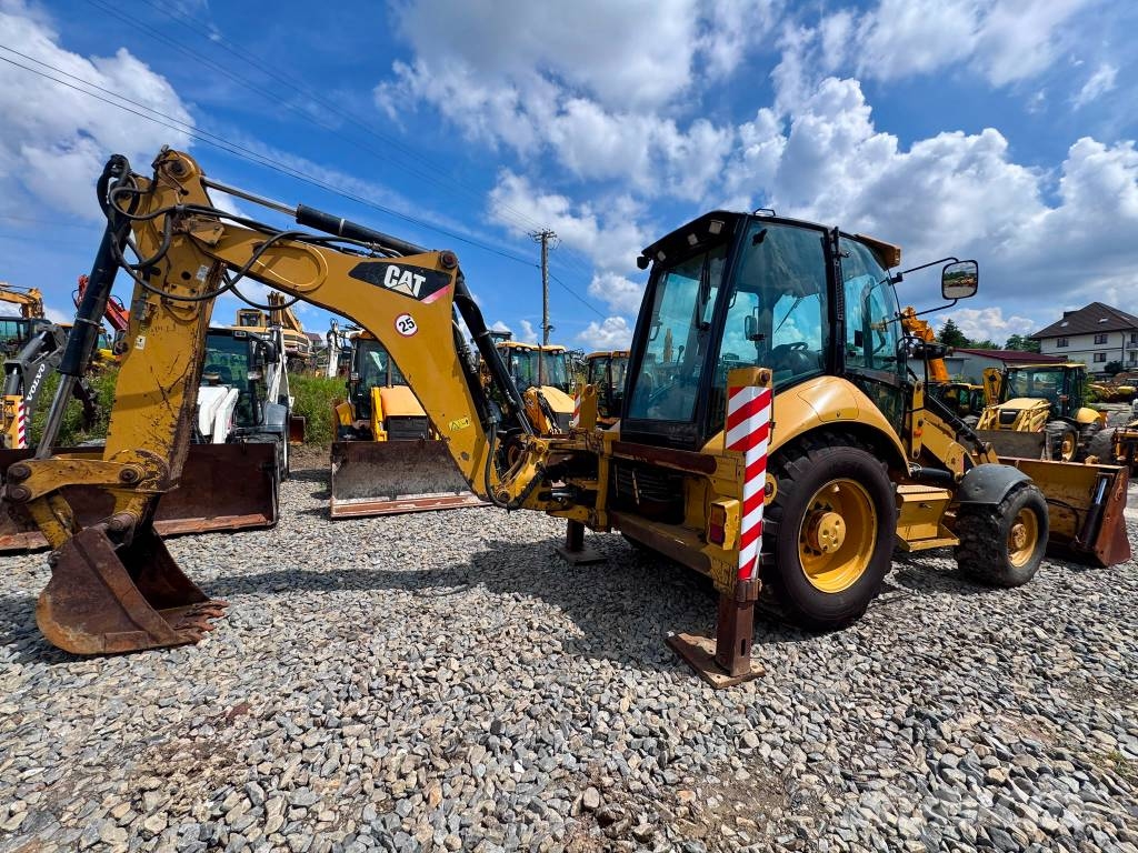 CAT 428 E Kaivurikuormaajat