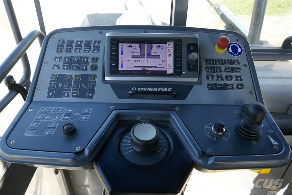 Dynapac SD 2550 CS Betonin levittäjät