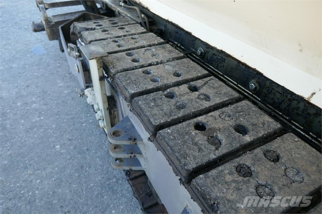 Dynapac SD 2550 CS Betonin levittäjät