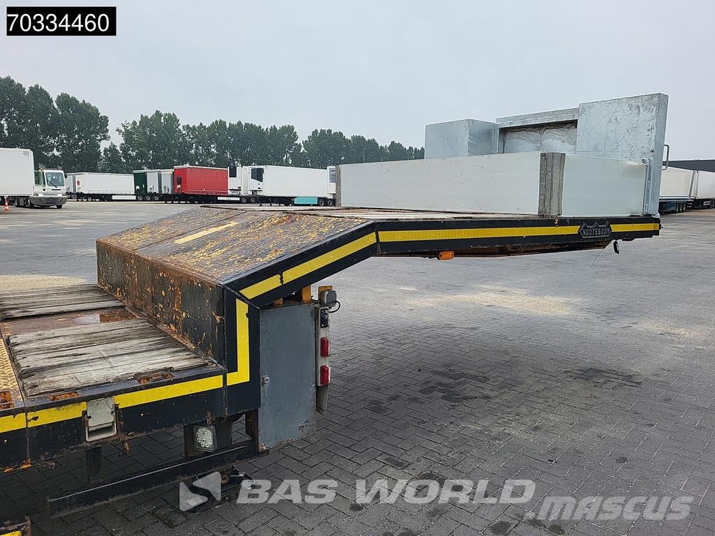 Nooteboom MC0-58-04V APK 11/26 Extendable Hydr. Steered Ramp نصف مقطورة مسطحة منخفضة