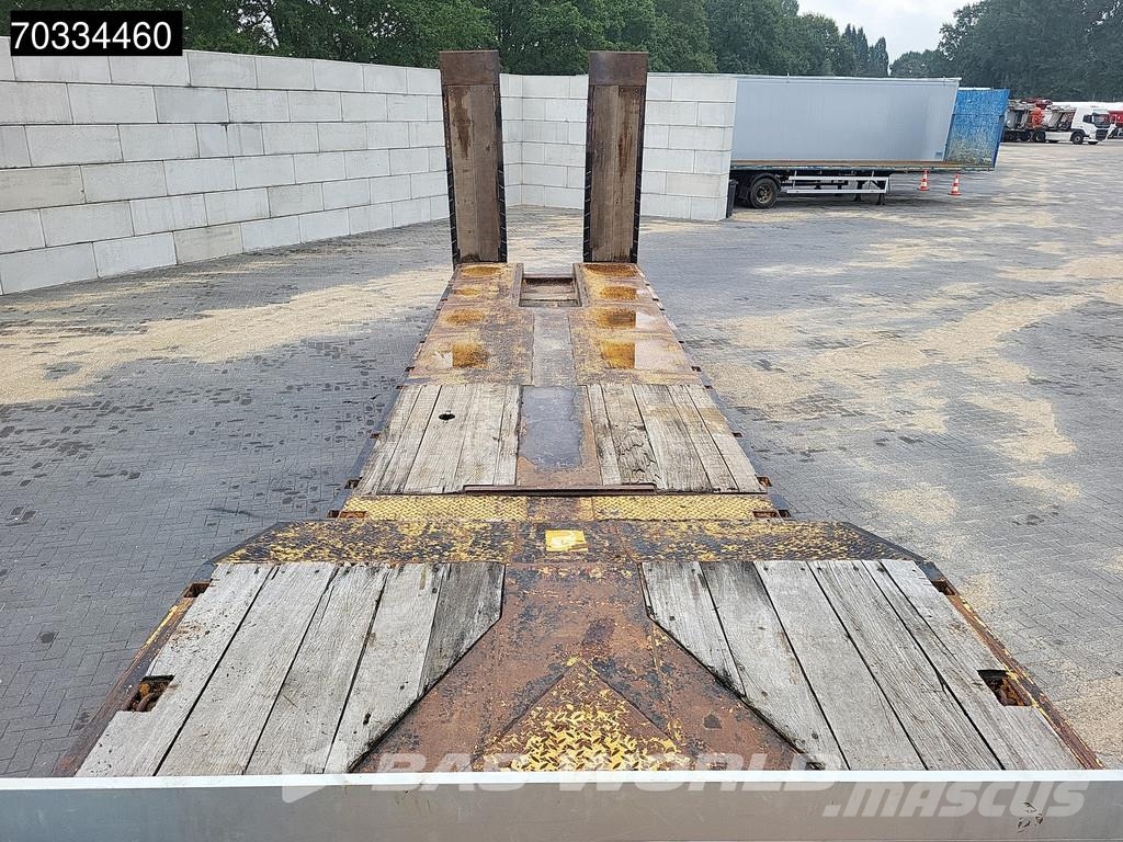 Nooteboom MC0-58-04V APK 11/26 Extendable Hydr. Steered Ramp نصف مقطورة مسطحة منخفضة