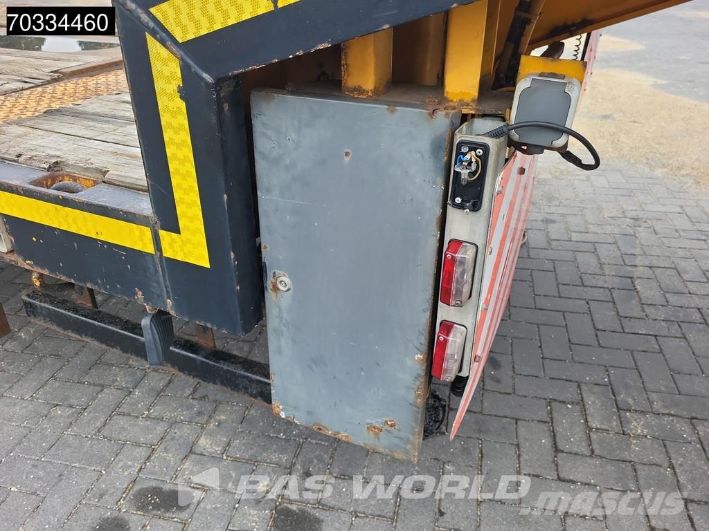 Nooteboom MC0-58-04V APK 11/26 Extendable Hydr. Steered Ramp نصف مقطورة مسطحة منخفضة