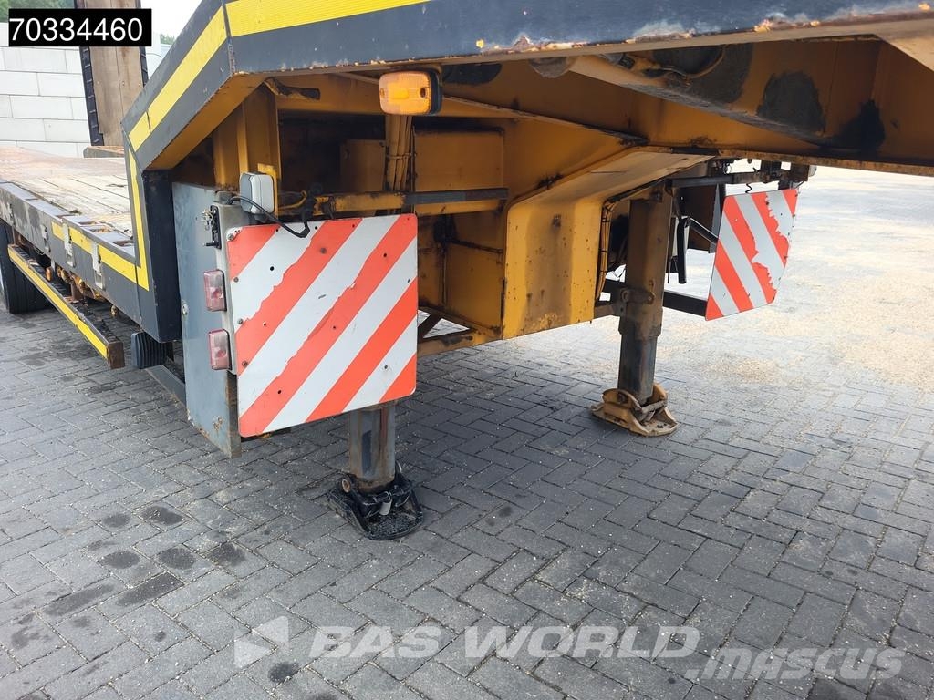 Nooteboom MC0-58-04V APK 11/26 Extendable Hydr. Steered Ramp نصف مقطورة مسطحة منخفضة