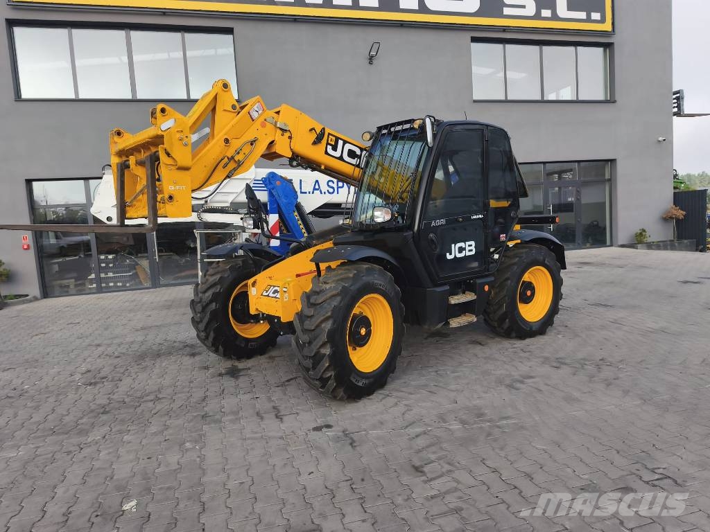 JCB 531-70 Agri Teleskopické manipulátory