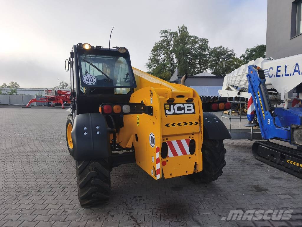 JCB 531-70 Agri Teleskopické manipulátory