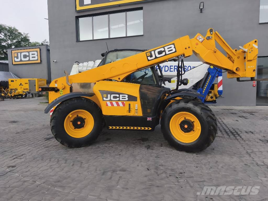 JCB 531-70 Agri Teleskopické manipulátory
