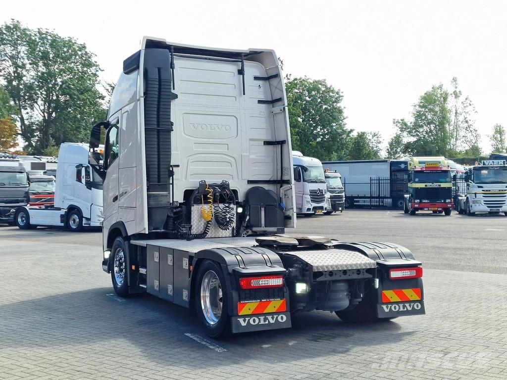 Volvo FH 13.500 Globetrotter XL 4x2 - Low deck - I Save Τράκτορες