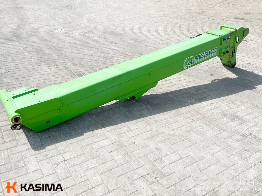 Merlo 32.6 Telescopic boom with cylinder Nooled ja varred