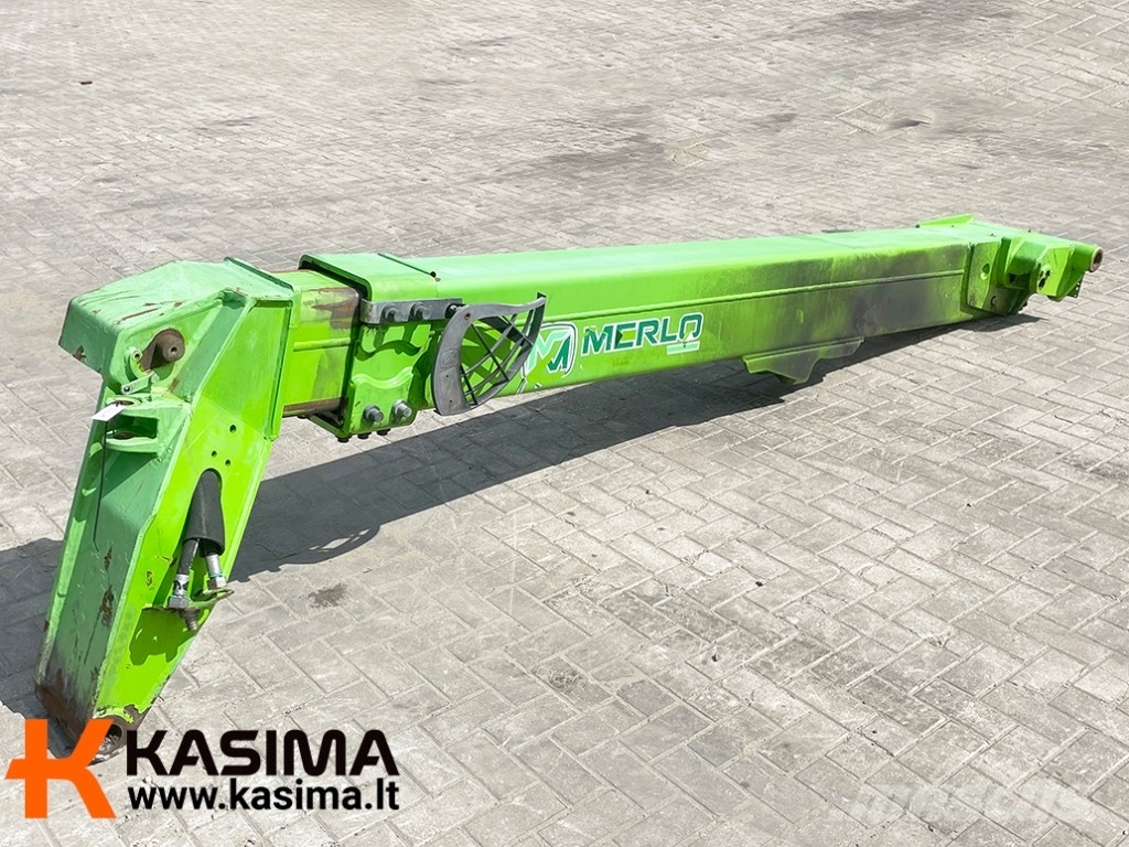 Merlo 32.6 Telescopic boom with cylinder Nooled ja varred