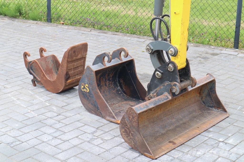 Wacker Neuson ET16 | DUTCH LOW HOURS | 3 BUCKETS | HYDR. QC Minigraafmachines < 7t