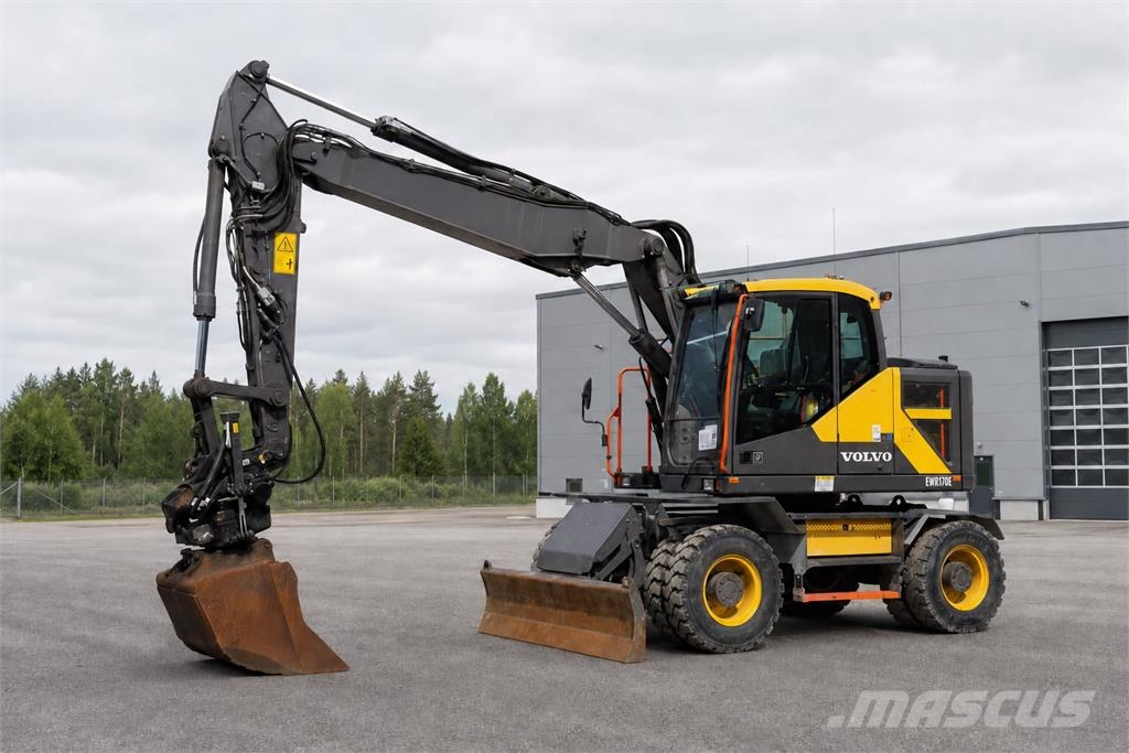 Volvo EWR170E STEELWRIST-PYÖRITTÄJÄ, STAGE 5 Kolesové rýpadlá