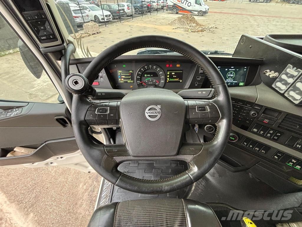 Volvo FH 16 650 6x4 HYDRAULICS / TANDEM AXLE LIFT Kokvedēji