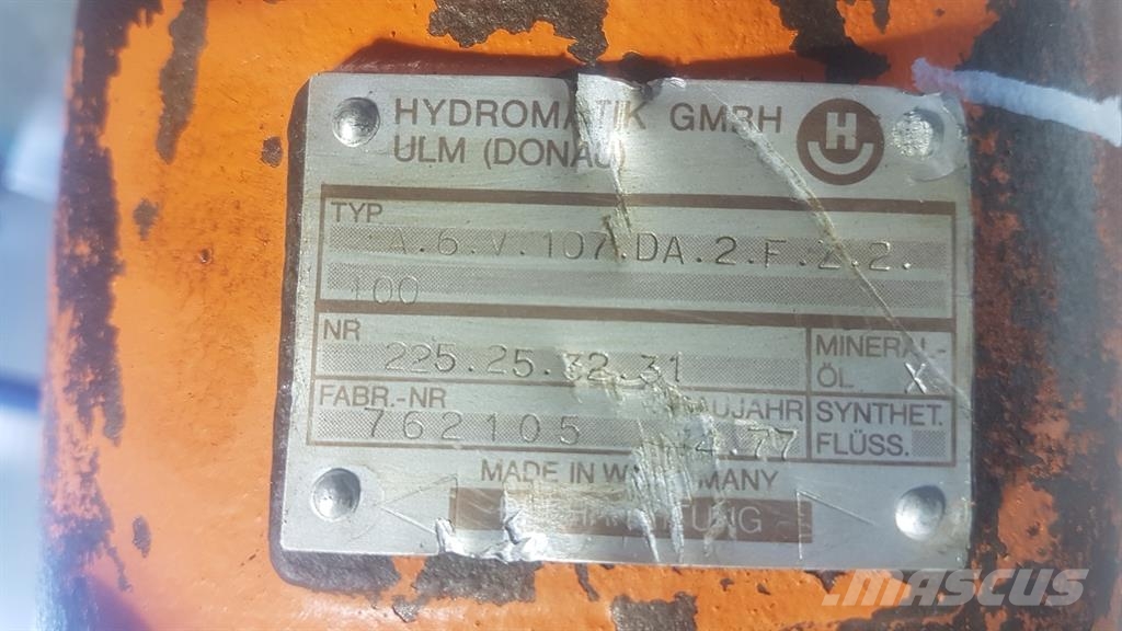 Hydromatik A6V107DA2FZ2100 - Drive motor/Fahrmotor/Rijmotor Гидравлическая система